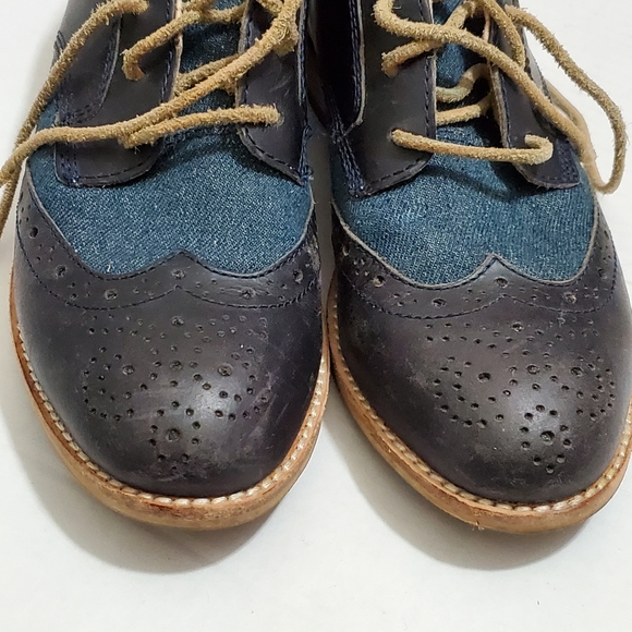 CAT Estate Blue Reegan Leather Oxford

Shoes - Picture 5 of 6